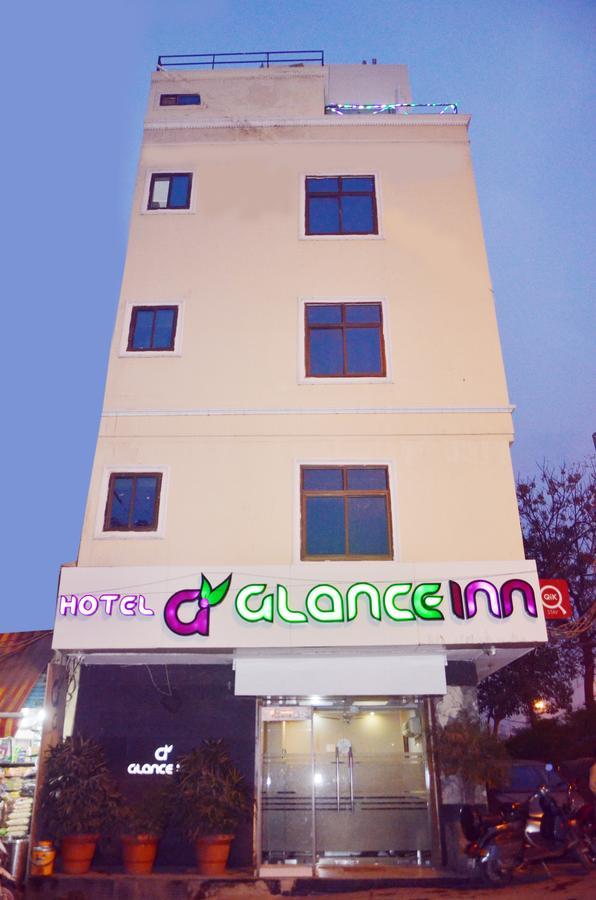 Oyo 18753 Hotel Glance Inn Нью-Делі Екстер'єр фото